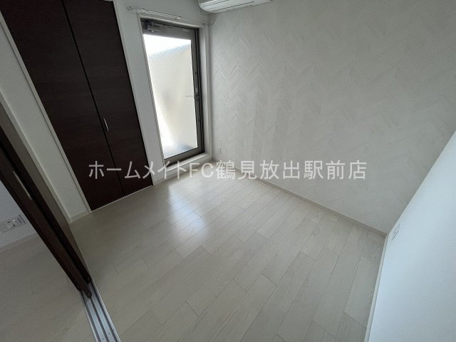 大阪市鶴見区放出東１丁目のアパートの洋室