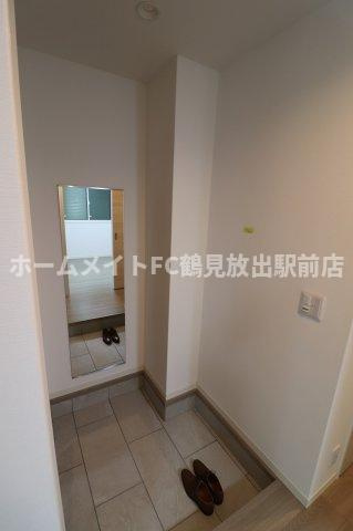 東大阪市稲田上町１丁目のハイツの玄関