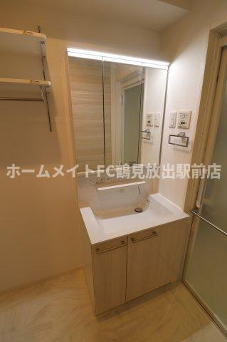 東大阪市稲田上町１丁目のハイツの独立洗面台