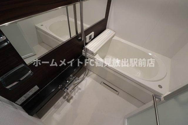 東大阪市稲田上町１丁目のハイツの浴室