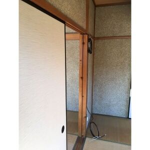 内田東町借家の内装