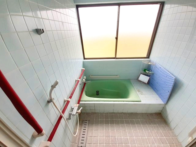 宇土市網津町の中古一戸建の浴室