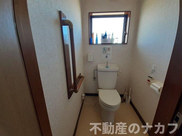 宇土市網津町の中古一戸建のトイレ