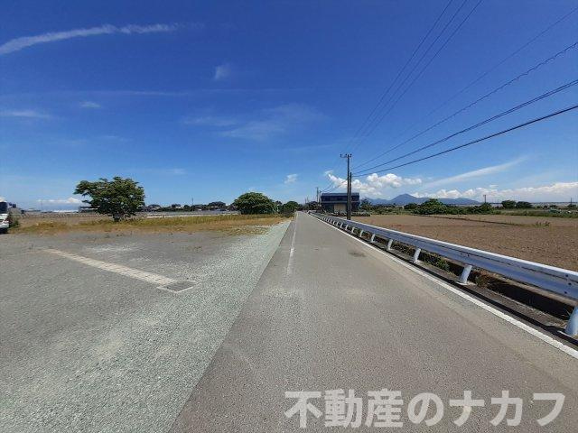 宇土市網津町の中古一戸建の周辺|前面道路