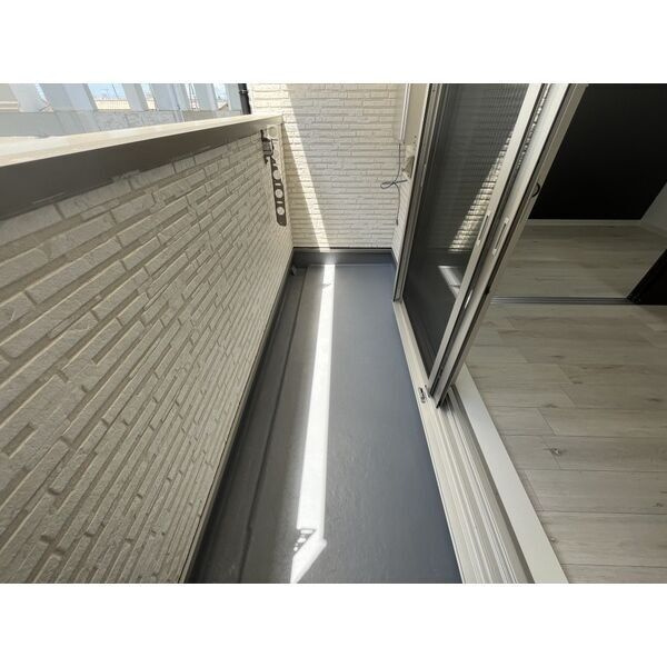 ジーメゾン明石魚住べリアスのバルコニー