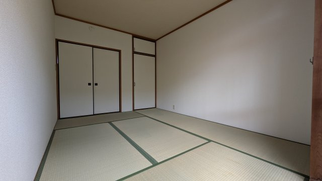 【寝室】