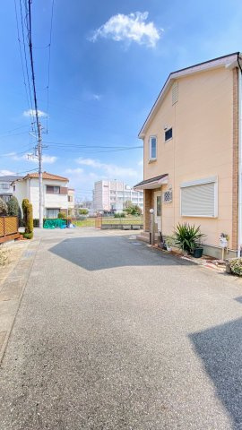 池尻7丁目の前面道路含む現地写真