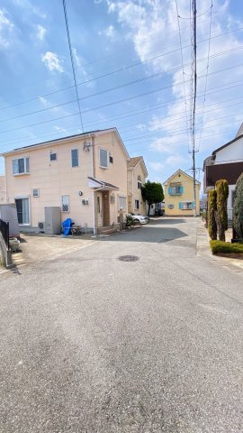 池尻7丁目の前面道路含む現地写真