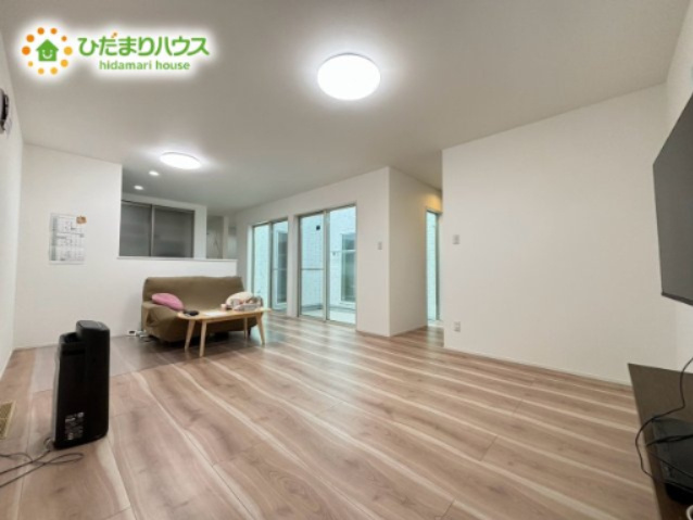 熊谷市船木台1丁目　中古一戸建ての居間・リビング