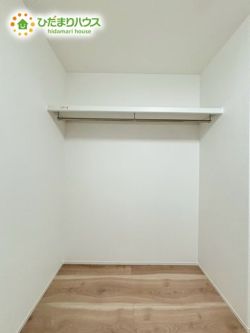 熊谷市船木台1丁目　中古一戸建ての収納|収納スペースで学用品やおもちゃ、衣類をすっきり整理でき、散らかりにくい快適な空間を保てます。毎日の支度や片付けがスムーズに進む、使い勝手の良い子供部屋です。
