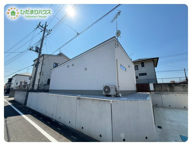 熊谷市船木台1丁目　中古一戸建ての前面道路含む現地写真