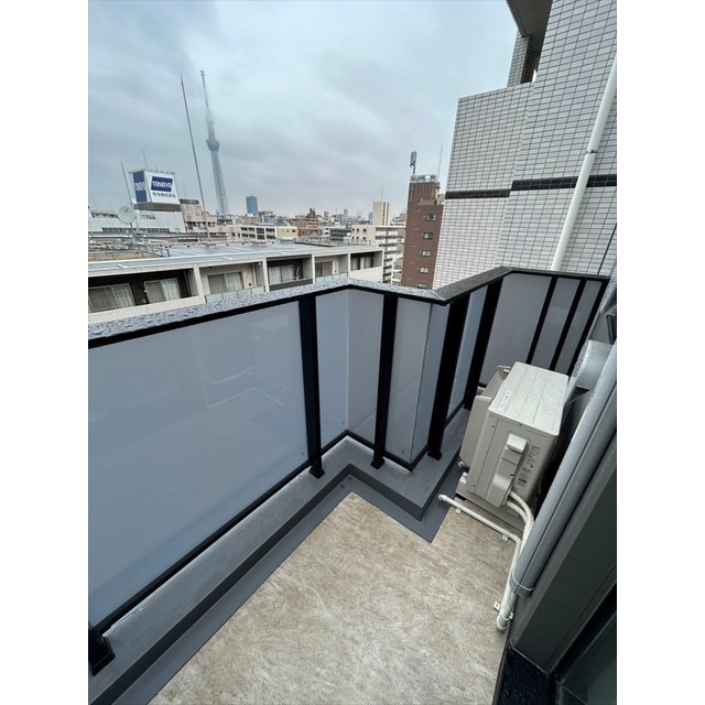 コスモグラシア両国レジデンスのバルコニー|落ち着いた時間を過ごせるバルコニーです