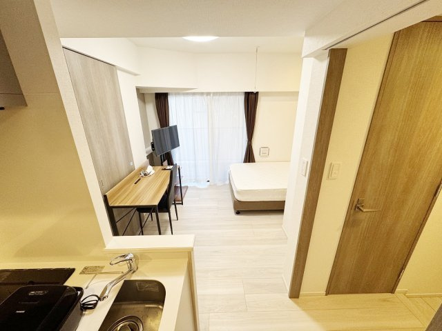 LUMEED南千住の内装|明るい室内です