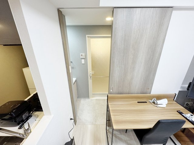 LUMEED南千住の内装|明るい色調の室内です