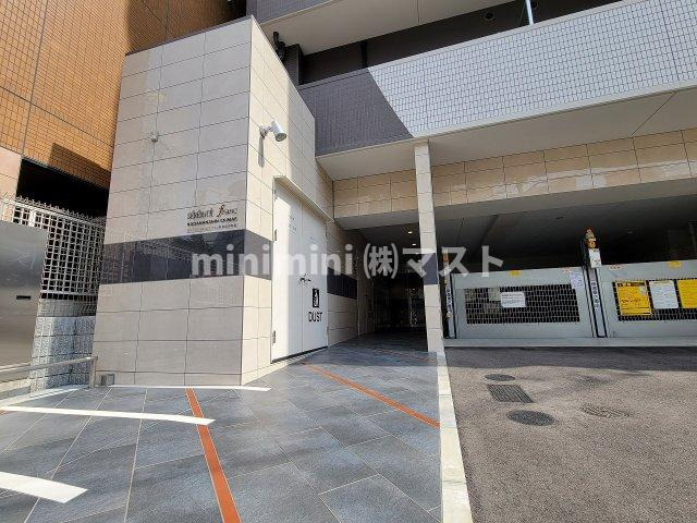セレニテフラン野田阪神駅前のエントランス