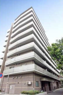 【外観】 | 鉄骨鉄筋コンクリート造のがっちりとした建物。