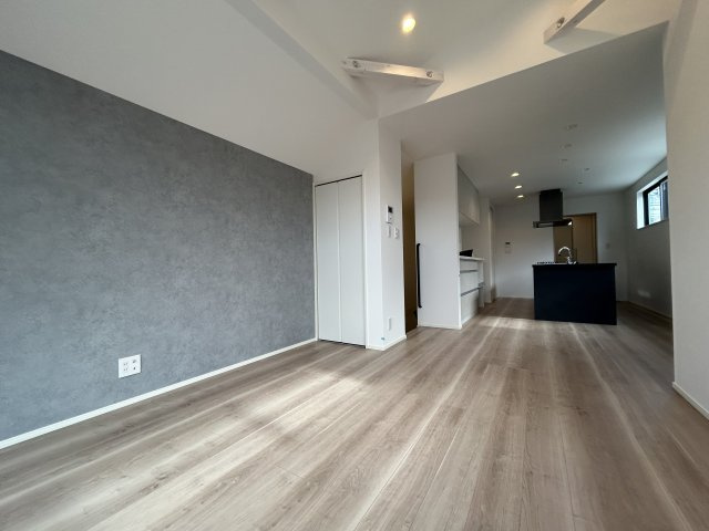 【居間・リビング】の画像