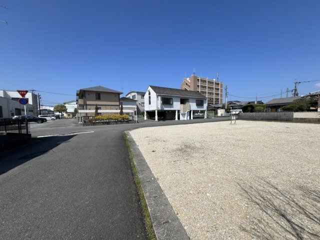 田中西町土地の前面道路含む現地写真