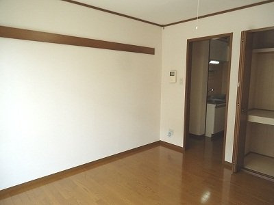 【居間・リビング】 | ティアラ | 中はこのようになっています