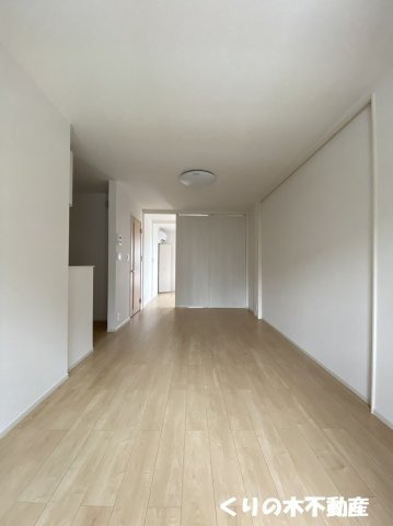 【居間・リビング】 | ルーベル　立花　Ⅱ | 同タイプのお部屋の写真です（現況を優先致します）