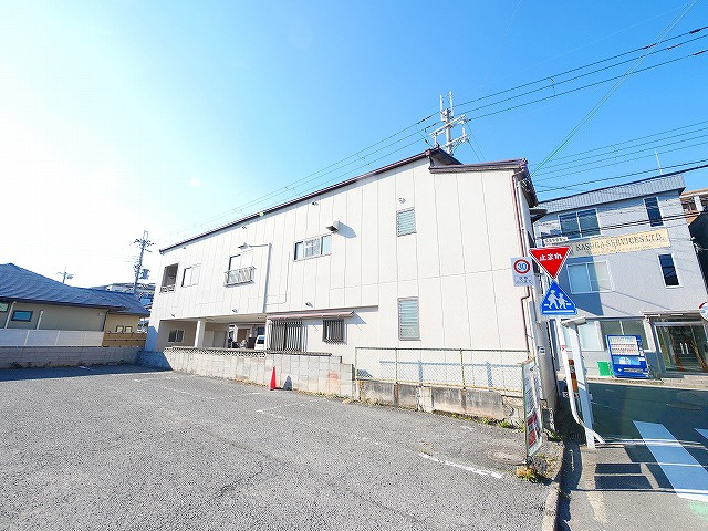 奈良市四条大路一戸建の外観