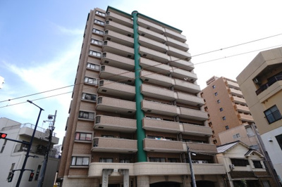 【外観】 | 【上質リノベ】アーバンスクエア比治山 | 現地（2025年3月31日9：00頃）撮影