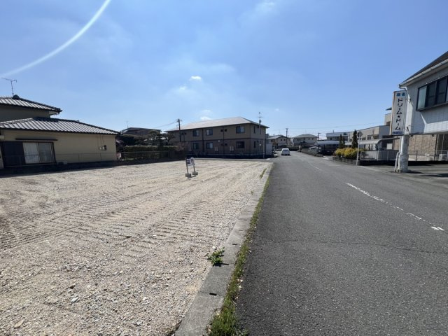 田中西町土地　２号地の前面道路含む現地写真