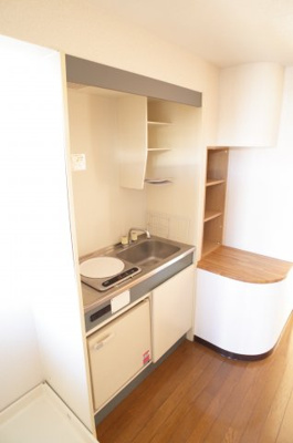 【キッチン】 | ヒルズ・オキマンション | ミニ冷蔵庫もついております！※イメージ画像
