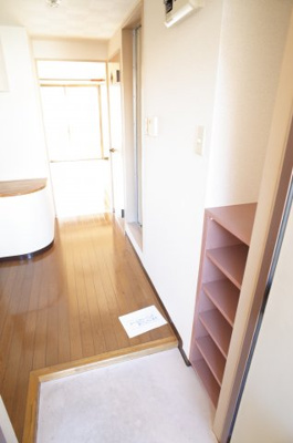 【収納】 | ヒルズ・オキマンション | お気に入りの靴を沢山収納できます♪※イメージ画像