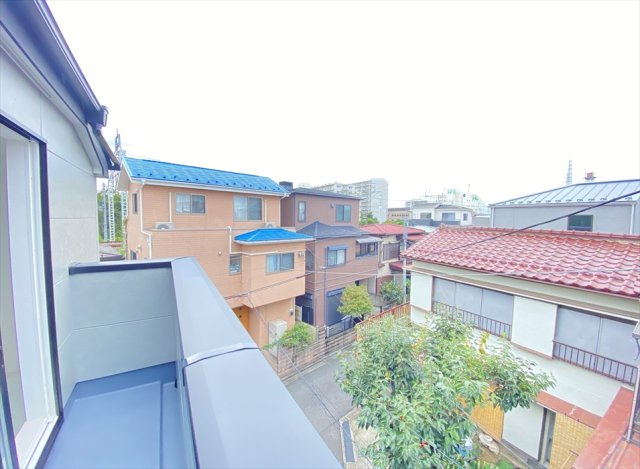 【バルコニー】 | 志木市柏町6丁目　新築一戸建住宅　全1棟　(志木本店) | 北西側バルコニー