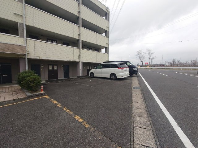 GBⅡの駐車場