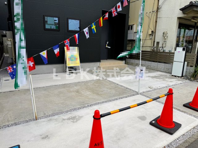 【駐車場】 | 未入居戸建/ふじみ野市大井中央４丁目（全1棟） | 3台並列可（車種によります）
