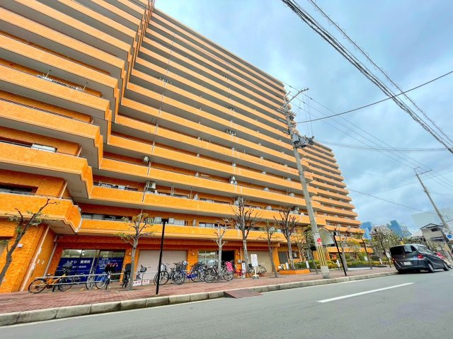 ライオンズマンション新大阪第6の外観