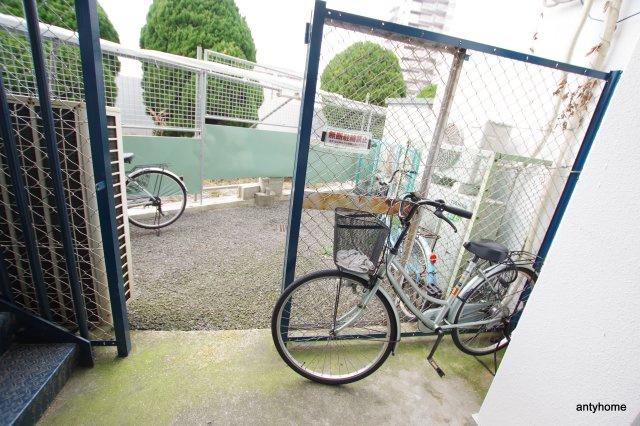 リアライズ神崎川駅前　仲介手数料無料の駐車場