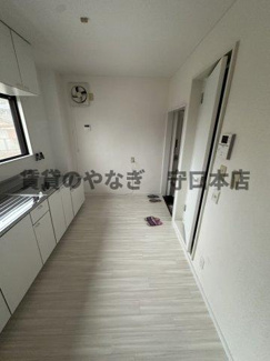 【キッチン】 | コムズスクエア守口本町B | エステ利用、事務所使用等お気軽にご相談くださいませ♪