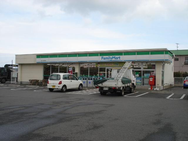 ファミリーマート長生一松海岸店まで433ｍ