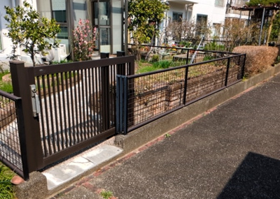 【ロビー】 | テラスハウスＡ松が谷 | ラウンジは、マンションの共用スペースに椅子やテーブルなどを配置した利用者が寛げる空間です。屋内型ラウンジと屋外型ラウンジがあります。共用部分の管理状況と合わせて、詳細については現地でご確認ください。