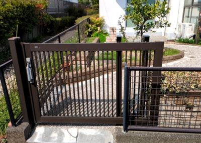 【ロビー】 | テラスハウスＡ松が谷 | ロビーというと、エントランスと何がちがうの？と思いますよね。実はロビーとエントランスには明確な決まりはありません。物件によっては、エントランスを入って広がるある程度の広さのある空間がロビーとなります。