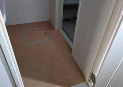 【脱衣所】 | テラスハウスＡ松が谷 | 洗面脱衣所は「体を綺麗に整える場所」という目的と役割を持っています。そして便利で使い勝手のいい「体を綺麗に整える場所」にするためには、配置や動線、照明や収納計画をしっかりと検討しておく必要があります。