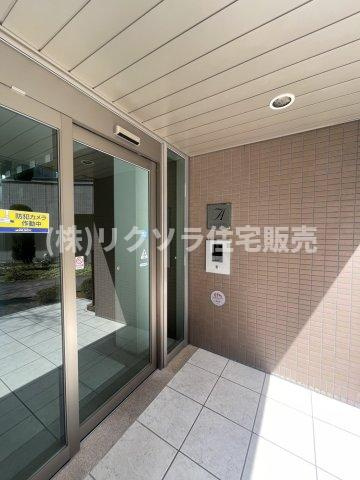 京阪東ローズタウン・ファインガーデンあゆみヶ丘A棟の防犯設備|オートロック
■物件内覧・資金計画相談・住宅ローン相談、リフォーム相談、お問合せ受付中■
※当日・翌日のご内覧、ご相談はお電話でのお問合せがスムーズです！