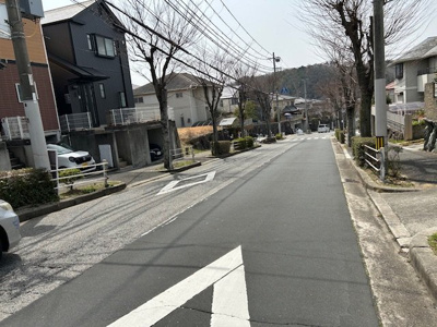 【前面道路含む現地写真】 | 広陵町６丁目　売地