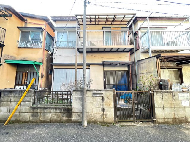 柏井町　収益テラスハウスの外観