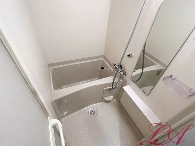 プレサンスTHE新栄の浴室|同間取り画像使用
実際のお部屋と色などが異なる場合がございます。
現況優先