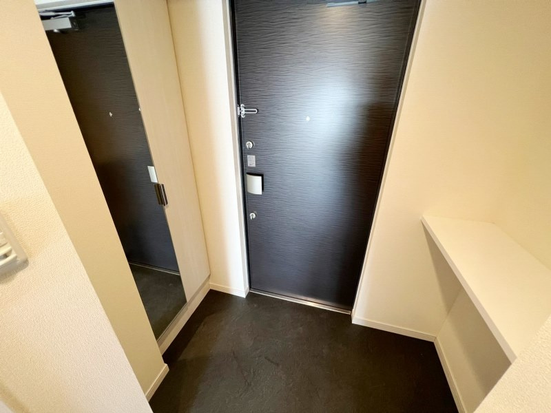 プレサンスTHE新栄の玄関|同間取り画像使用
実際のお部屋と色などが異なる場合がございます。
現況優先