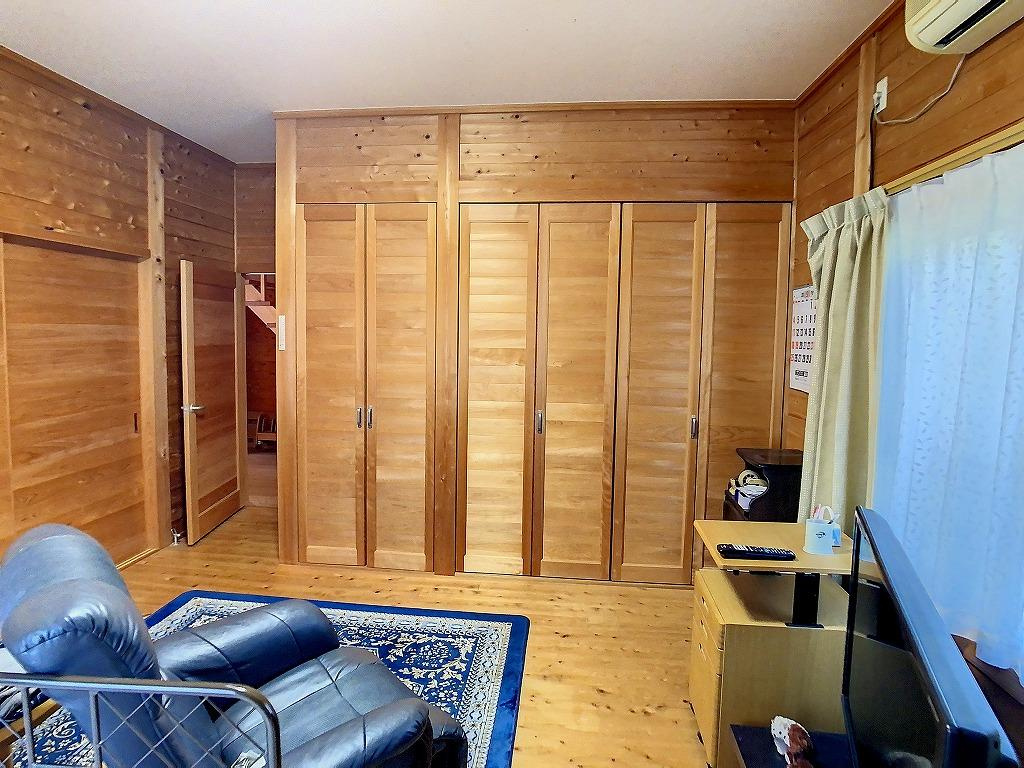 高知市十津2丁目　中古戸建ての居間・リビング