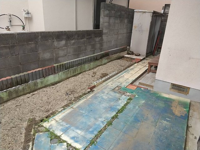 INSIDE　1の庭