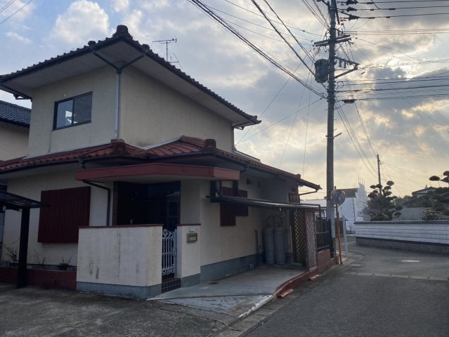 INSIDE　1の駐車場