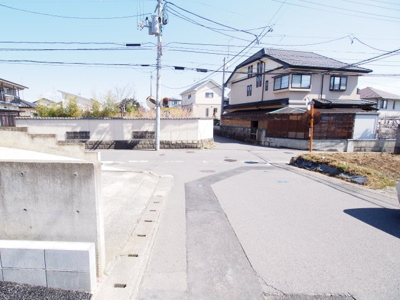 【前面道路含む現地写真】 | Cradle garden　郡山市富田町第１８　２号棟