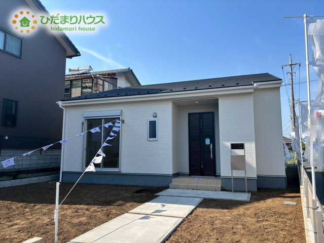 行田市持田　新築一戸建て　リーブルガーデン　01の外観|大人気の平屋住宅☆
小学校まで徒歩10分圏内！
お子様の通学も安心ですね♪
