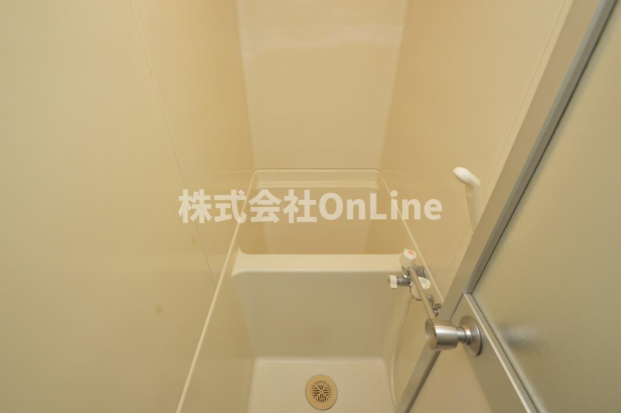 リッチフィールド小阪の浴室